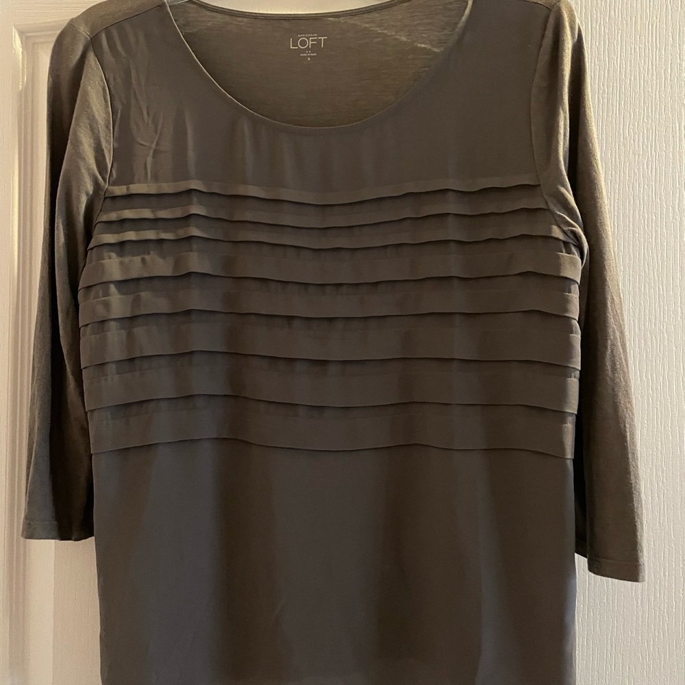Dark Gray 3/4 sleeve shirt